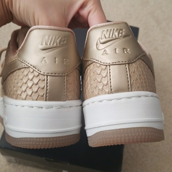 Nike Air Force - Picture 2 of 4